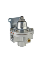 Load image into Gallery viewer, Aeromotive Carbureted Adjustable Regulator, Low Pressure, 1.5-5psi, 2-Port, ORB-06